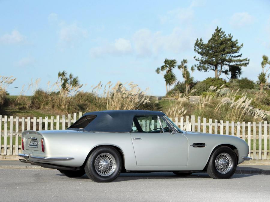  Aston Martin DB6 Volante (Mk II) 1969 года  (UK) (фото 3 из 10)